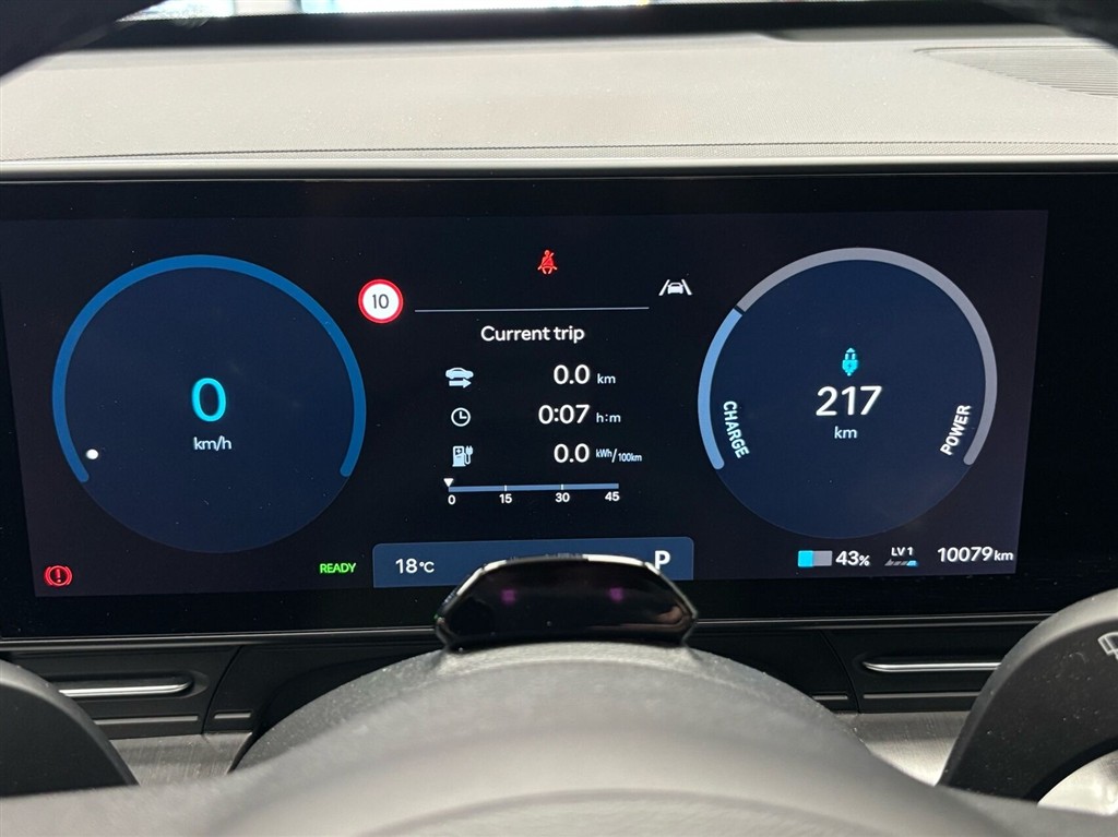 Hyundai Kona Electric 65,4 kWh Essential Long Range 217HK 5d Aut. - Image 31