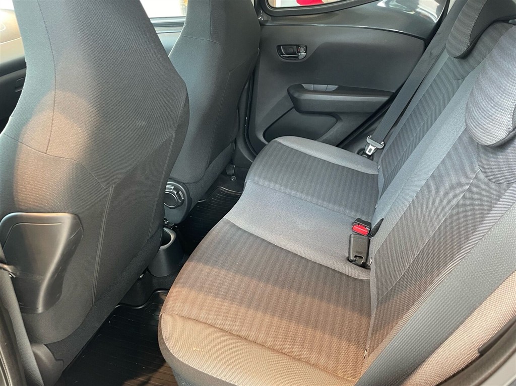 Toyota Aygo 1,0 VVT-I X-pression 72HK 5d - Image 6