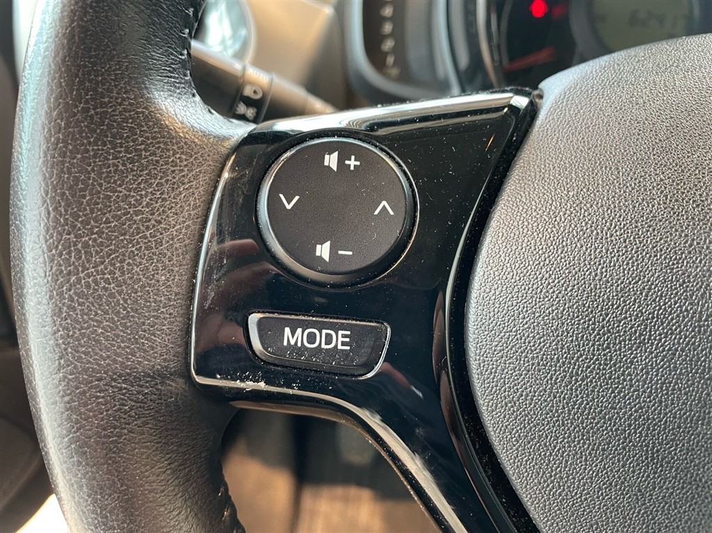 Toyota Aygo 1,0 VVT-I X-pression 72HK 5d - Image 10