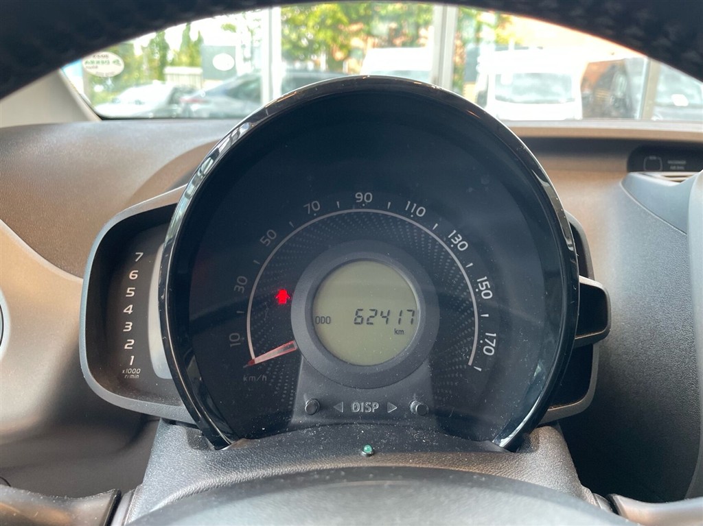 Toyota Aygo 1,0 VVT-I X-pression 72HK 5d - Image 14