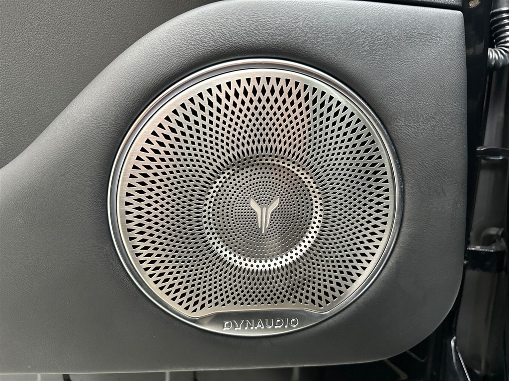 Voyah Free EL First Edition Noir AWD 489HK 5d Aut. - Image 19