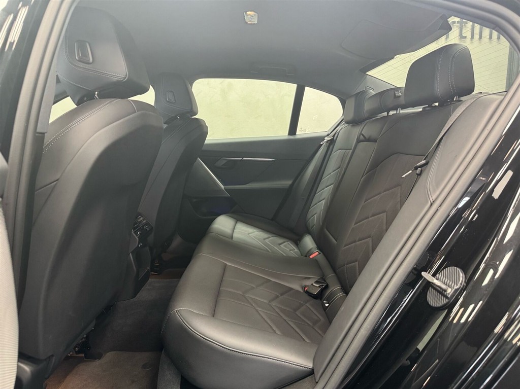 BMW i5 eDrive40 EL Sport Line 340HK Aut. - Image 11