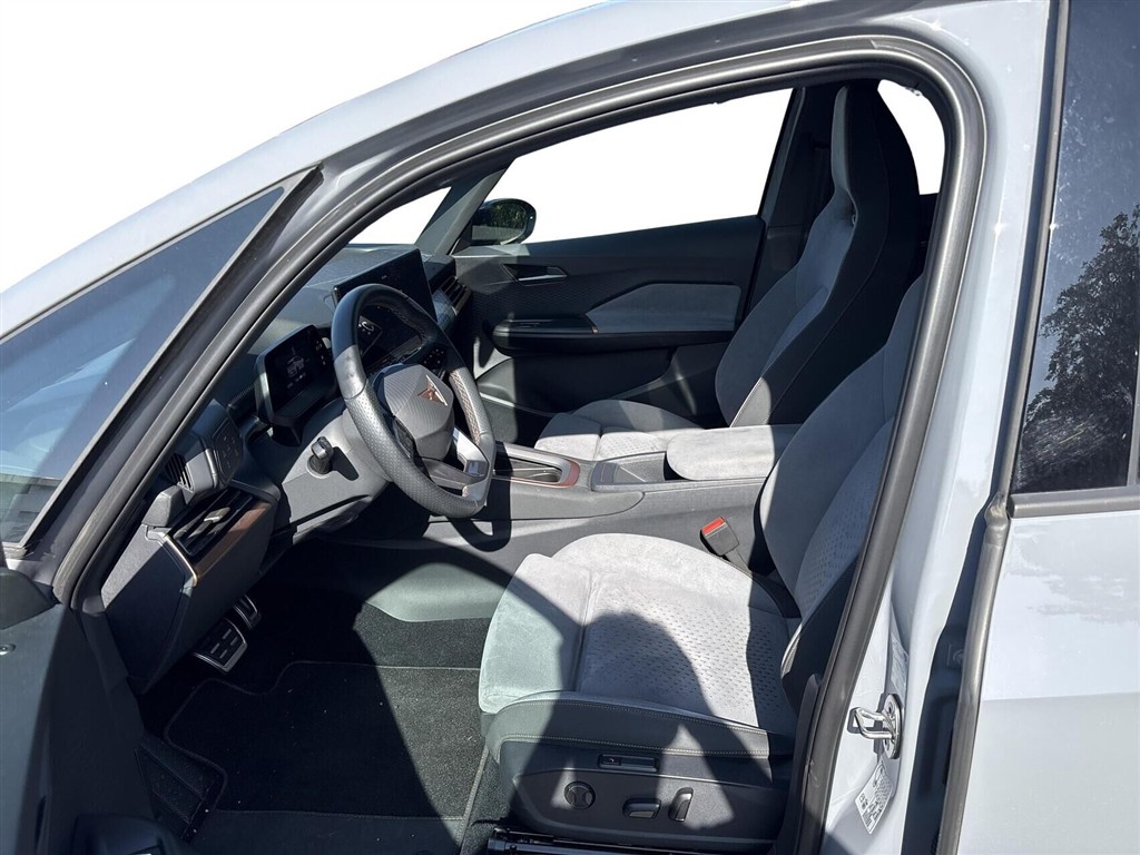 Cupra Born EL Dinamica Pack High 204HK 5d Aut. - Image 4