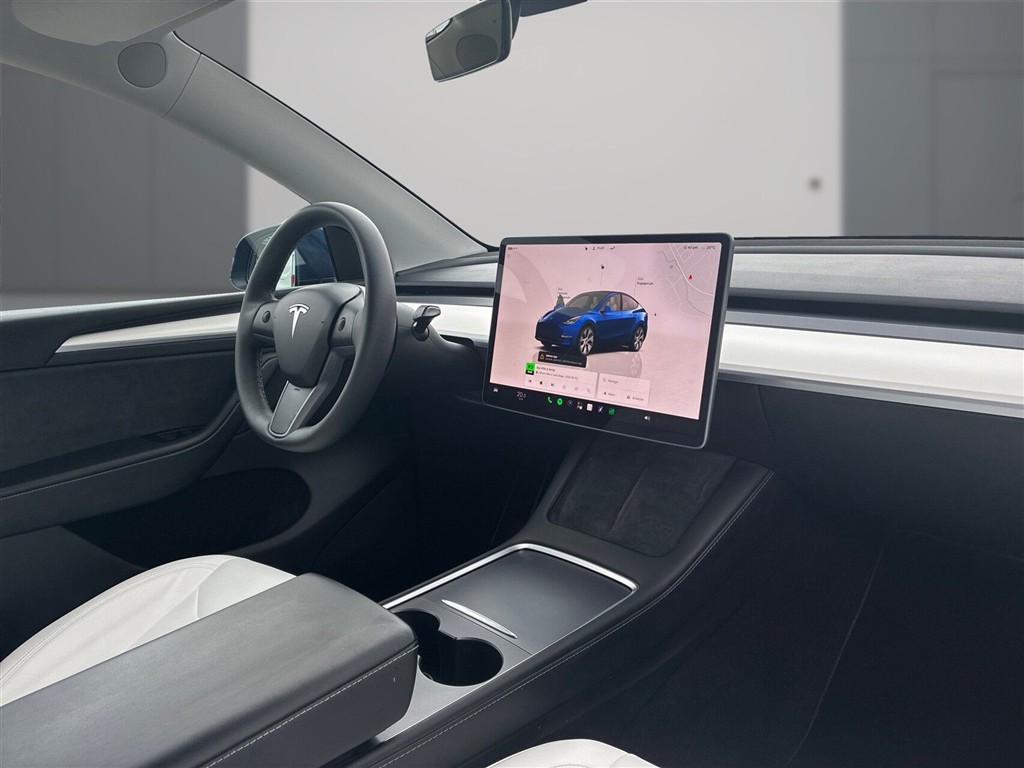 Tesla Model Y EL RWD 299HK 5d Aut. - Image 9