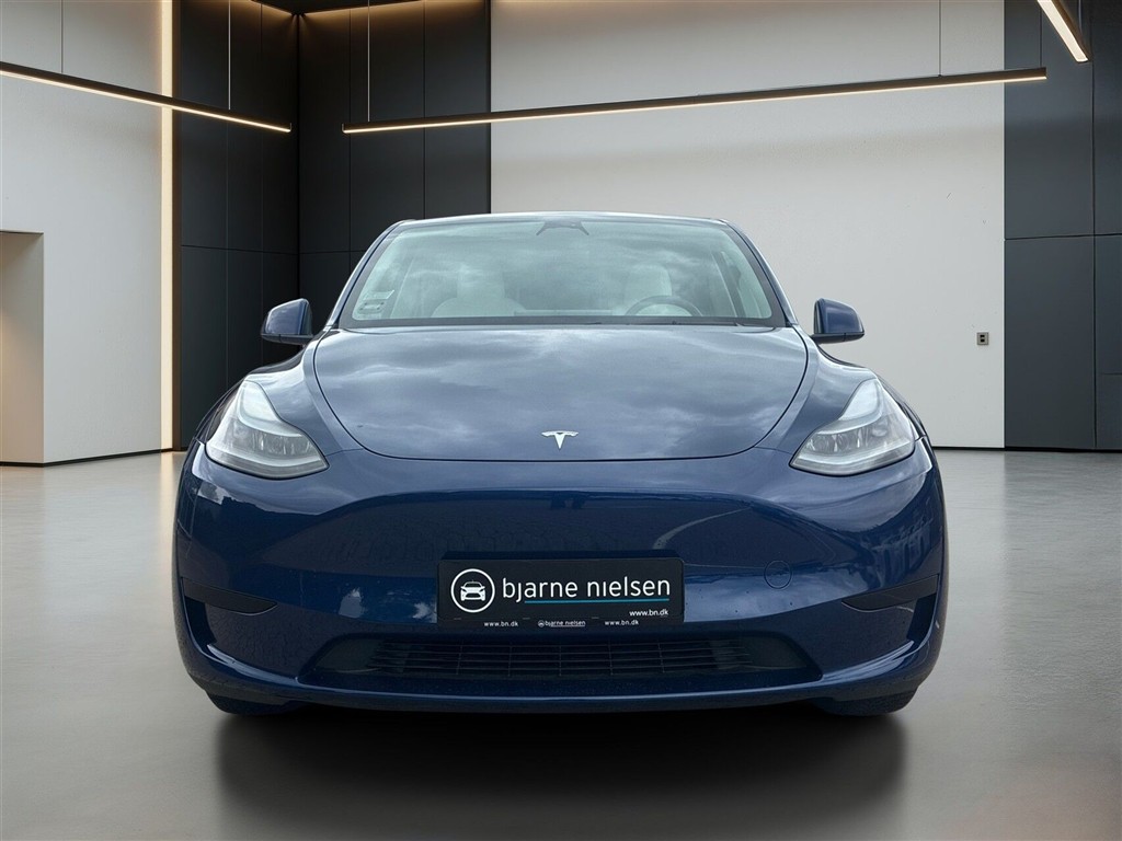 Tesla Model Y EL RWD 299HK 5d Aut. - Image 2