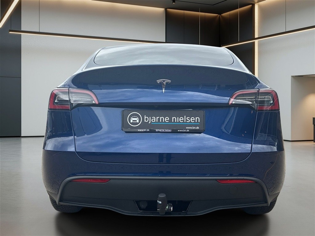 Tesla Model Y EL RWD 299HK 5d Aut. - Image 3