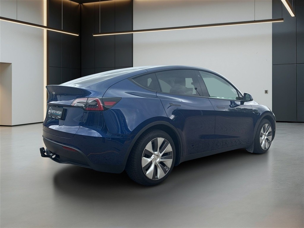 Tesla Model Y EL RWD 299HK 5d Aut. - Image 4