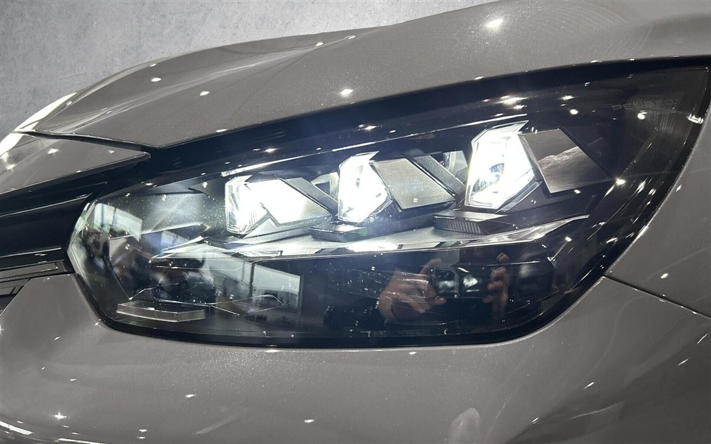 Peugeot e-208 EL GT Pack 156HK 5d Aut. - Image 22