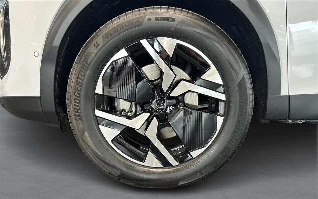 Peugeot e-2008 EL GT 156HK 5d Aut. - Image 16
