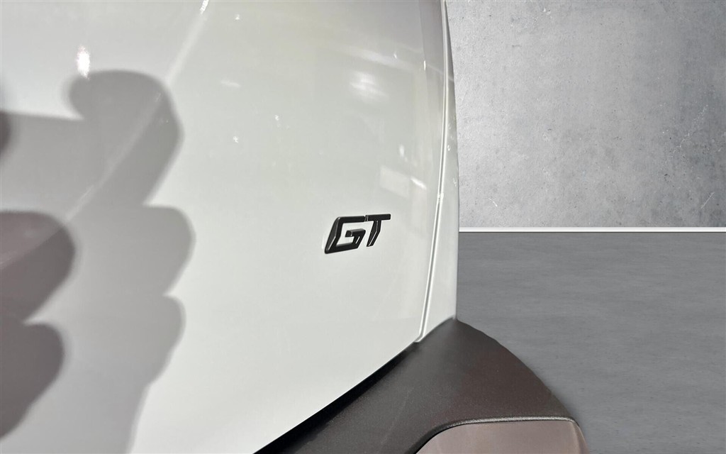 Peugeot e-2008 EL GT 156HK 5d Aut. - Image 24