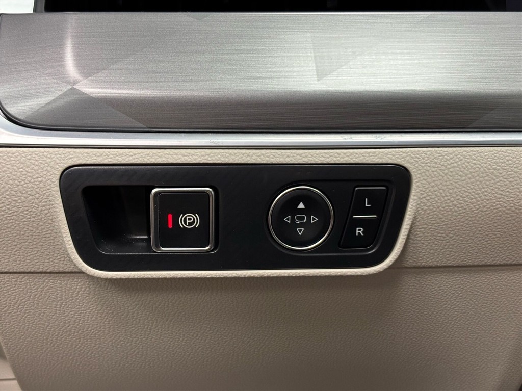 Aiways U6 EL Premium 218HK 5d Aut. - Image 32