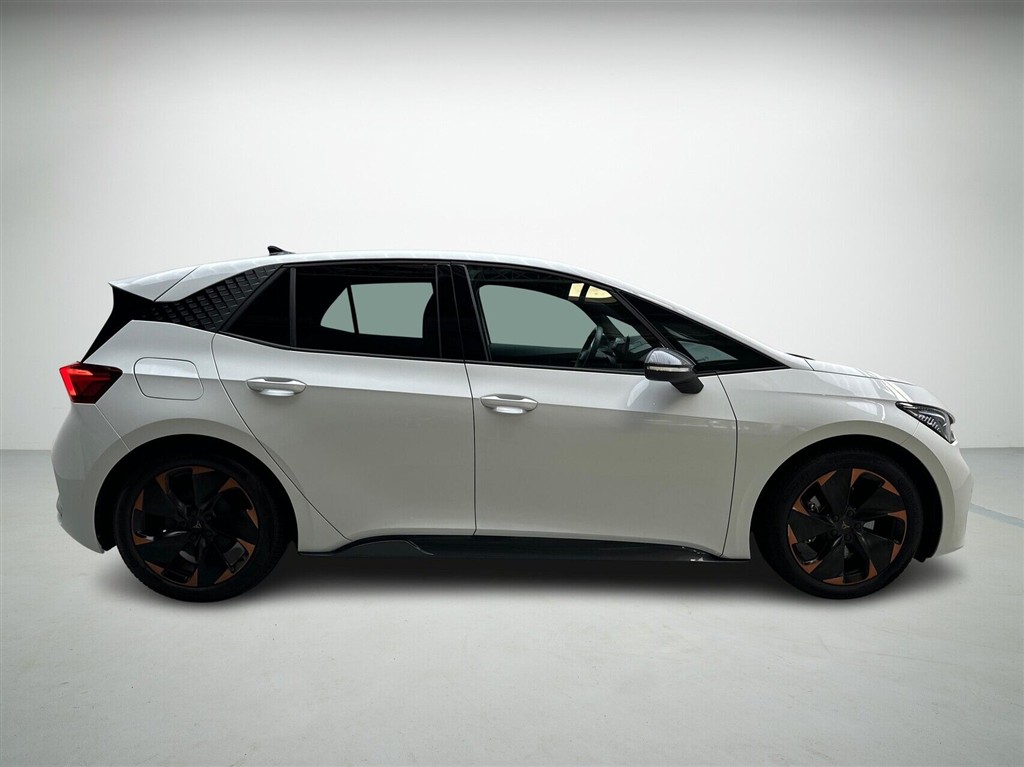 Cupra Born EL Dinamica Pack High 204HK 5d Aut. - Image 6
