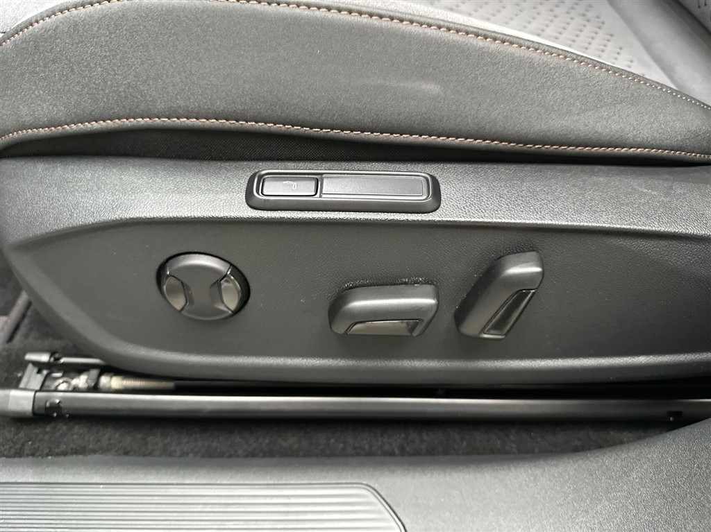 Cupra Born EL Dinamica Pack High 204HK 5d Aut. - Image 20