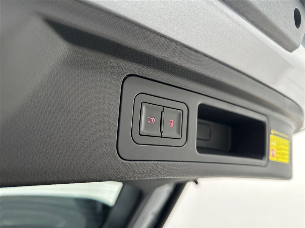BYD Atto 3 EL Design 204HK 5d Aut. - Image 22