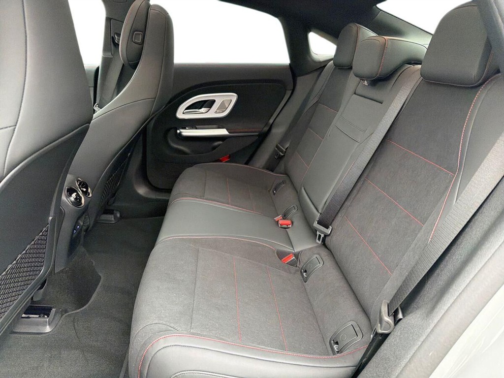 Mercedes-Benz CLA350 EL Premium Plus 4Matic 354HK Aut. - Image 11