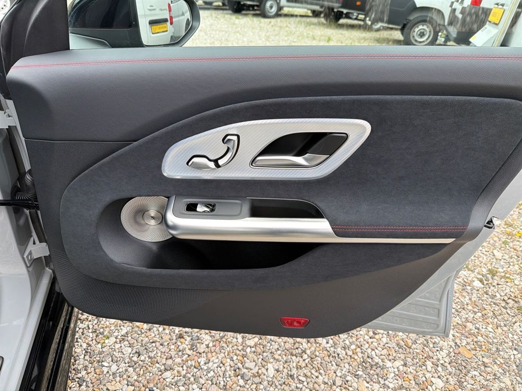 Mercedes-Benz CLA350 EL Premium Plus 4Matic 354HK Aut. - Image 23