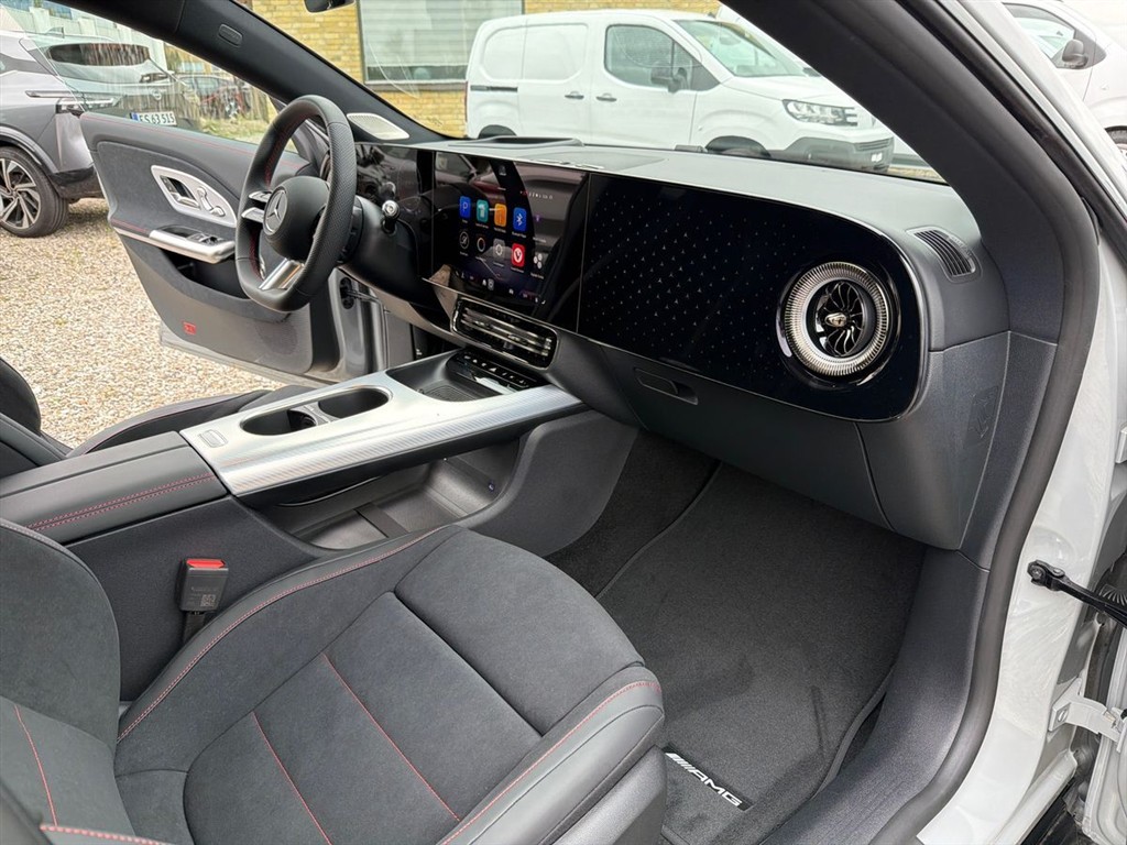 Mercedes-Benz CLA350 EL Premium Plus 4Matic 354HK Aut. - Image 24