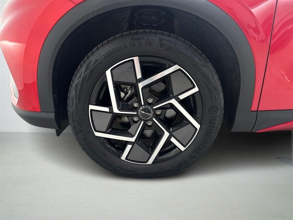 BYD Atto 3 EL Design 204HK 5d Aut. - Image 9