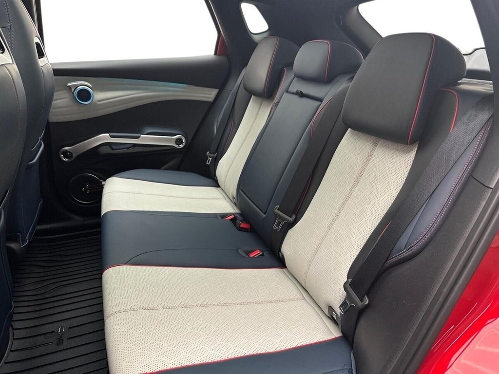BYD Atto 3 EL Design 204HK 5d Aut. - Image 13