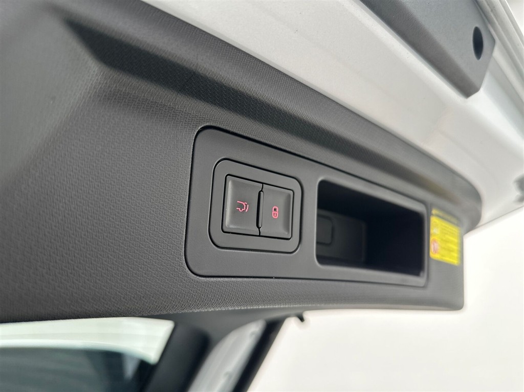 BYD Atto 3 EL Design 204HK 5d Aut. - Image 22
