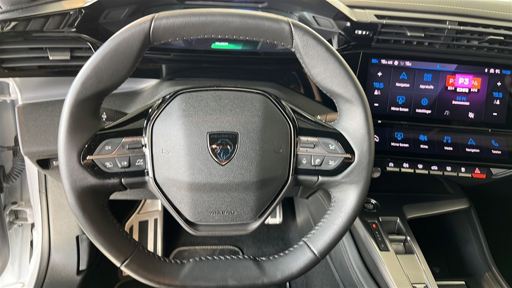 Peugeot e-308 EL First Edition 156HK 5d Aut. - Image 13