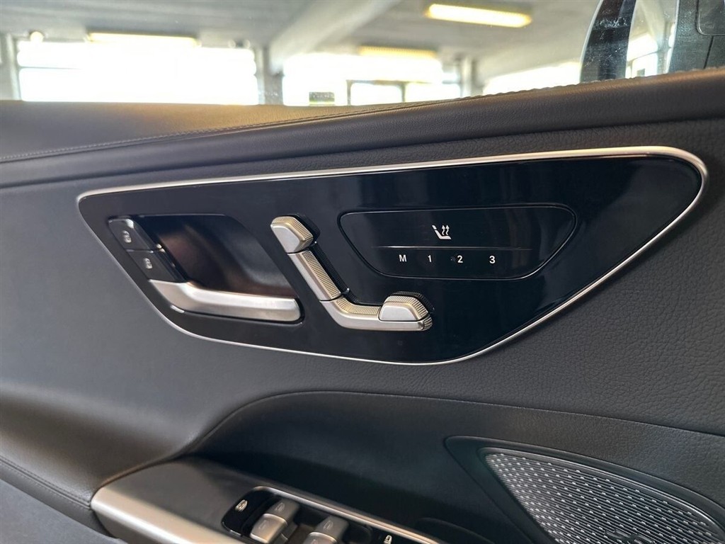 Mercedes-Benz C300 e T 2,0 Plugin-hybrid AMG Line 9G-Tronic 313HK Stc Aut. - Image 11