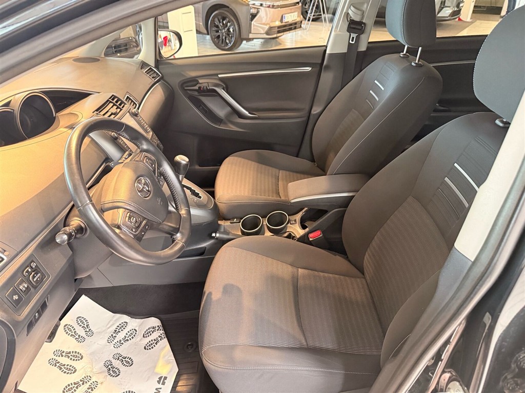 Toyota Verso 5 pers. 1,8 VVT-I T2 Premium Multidrive S 147HK 6g Aut. - Image 7