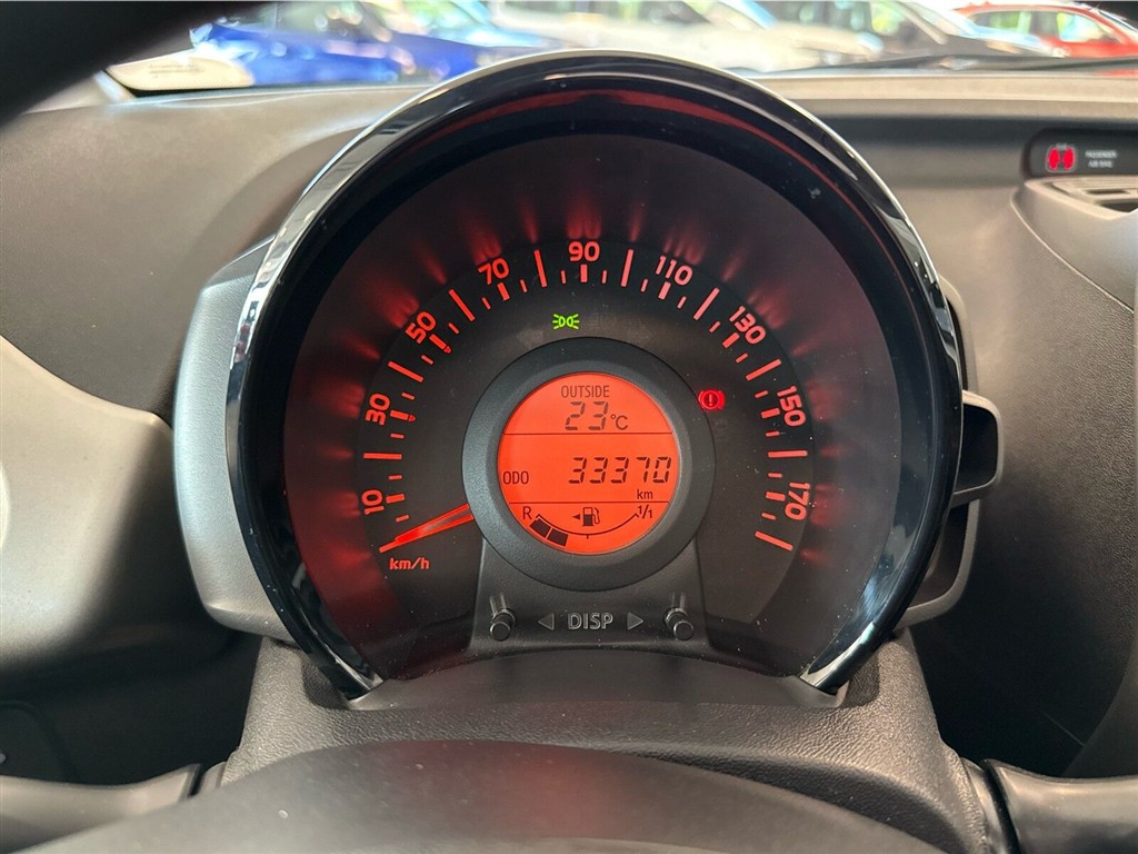 Citroën C1 1,0 VTi Scoop Airscape start/stop 68HK 5d - Image 15