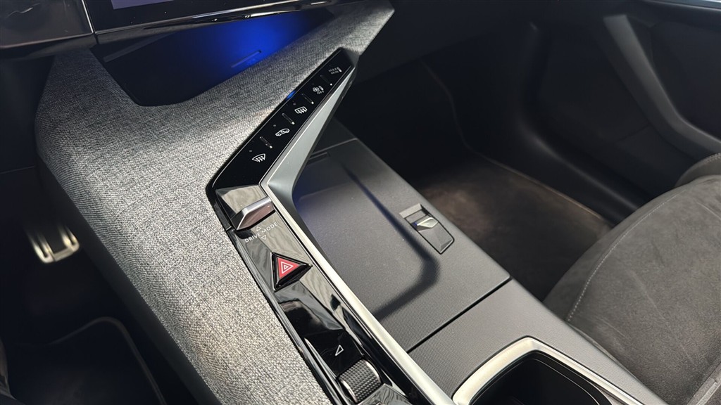 Peugeot e-5008 EL GT Pack 210HK 5d Aut. - Image 20