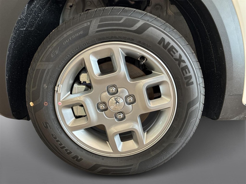 Hyundai Inster EL Pixel 49 kWh 116hk - Image 14