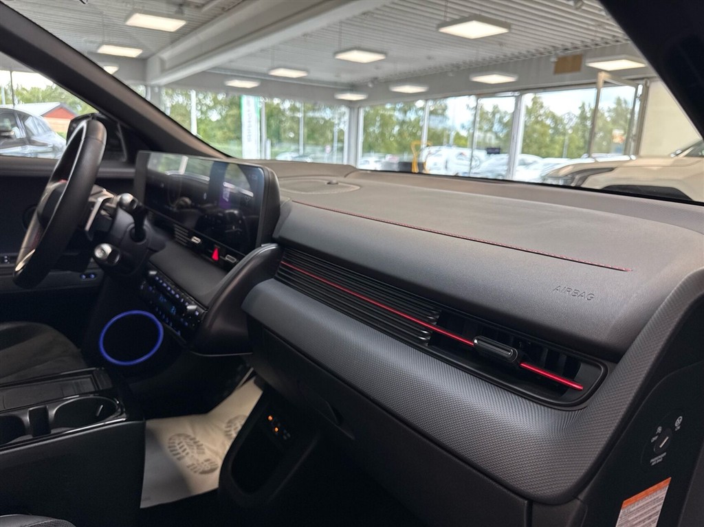 Hyundai Ioniq 5 Electric 84 kWh N-line+ 229HK 5d Aut. - Image 9