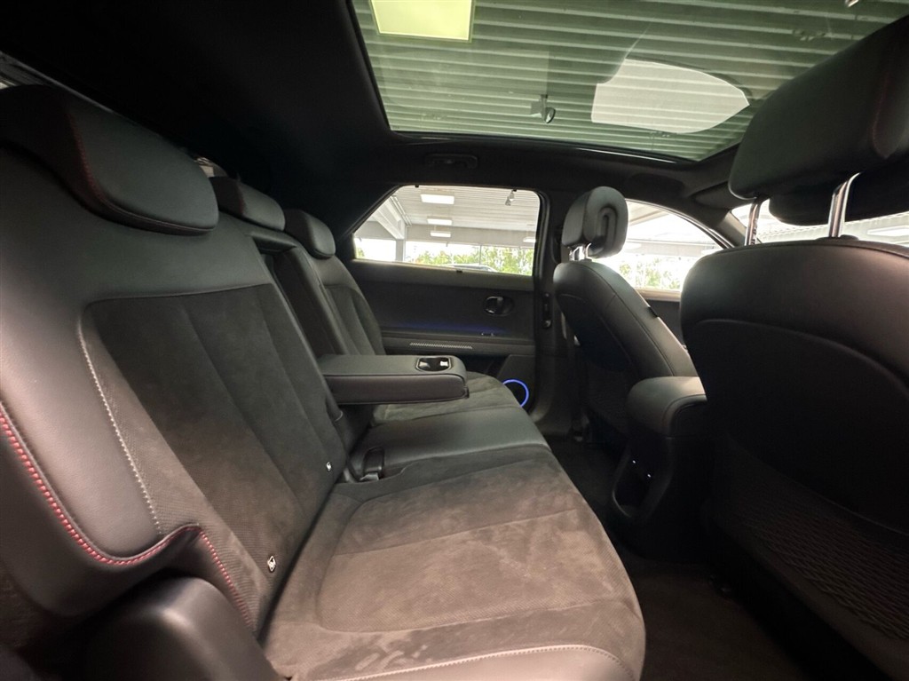 Hyundai Ioniq 5 Electric 84 kWh N-line+ 229HK 5d Aut. - Image 15