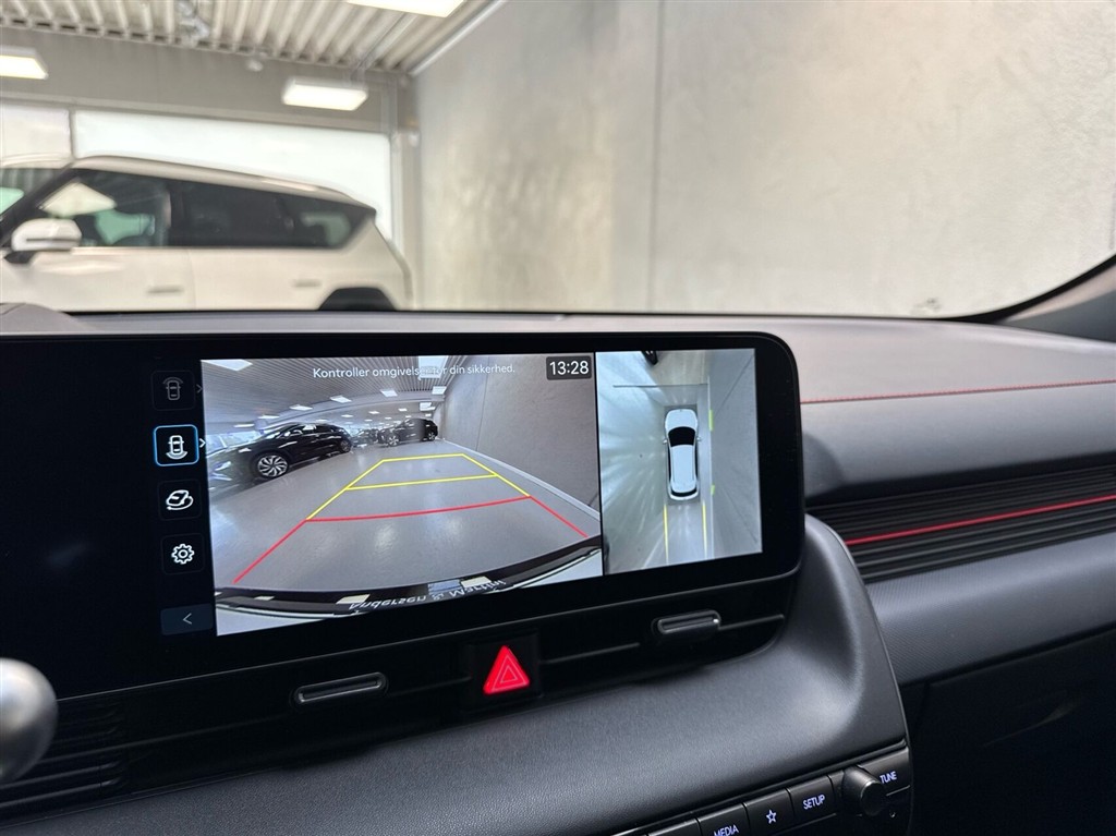 Hyundai Ioniq 5 Electric 84 kWh N-line+ 229HK 5d Aut. - Image 19