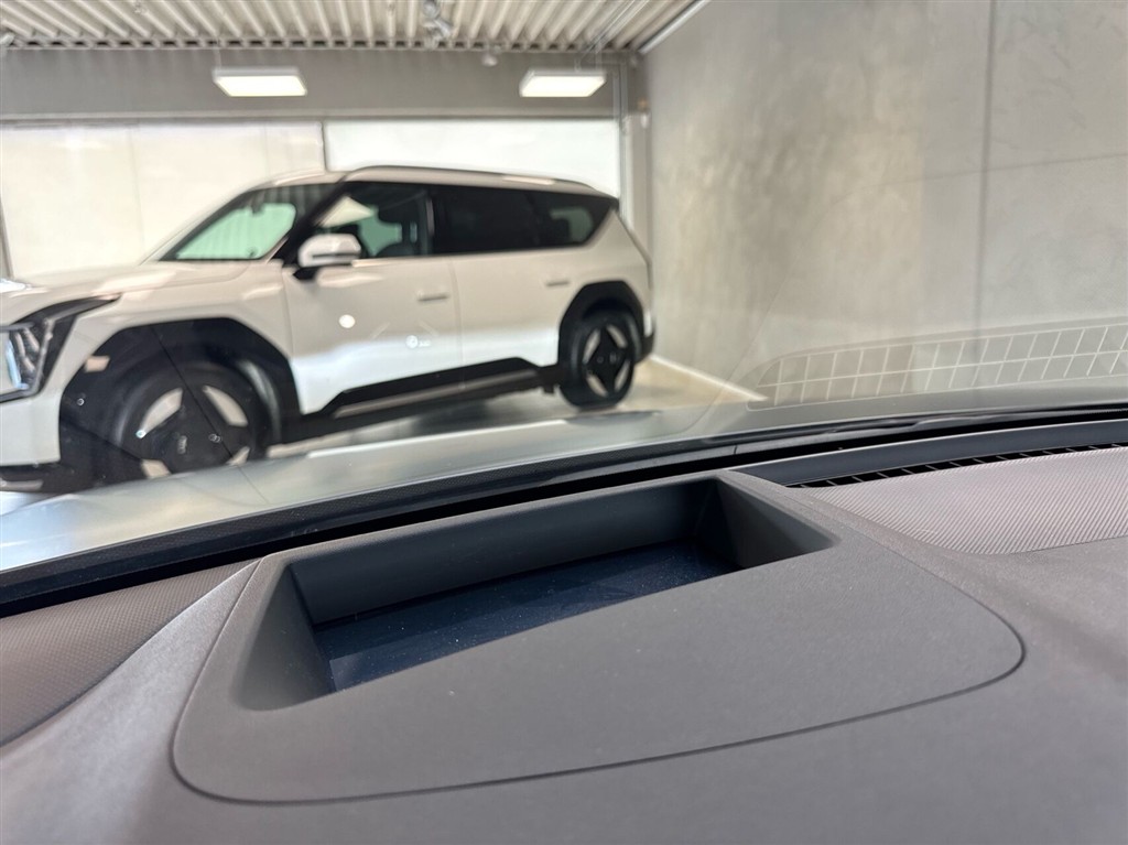 Hyundai Ioniq 5 Electric 84 kWh N-line+ 229HK 5d Aut. - Image 25
