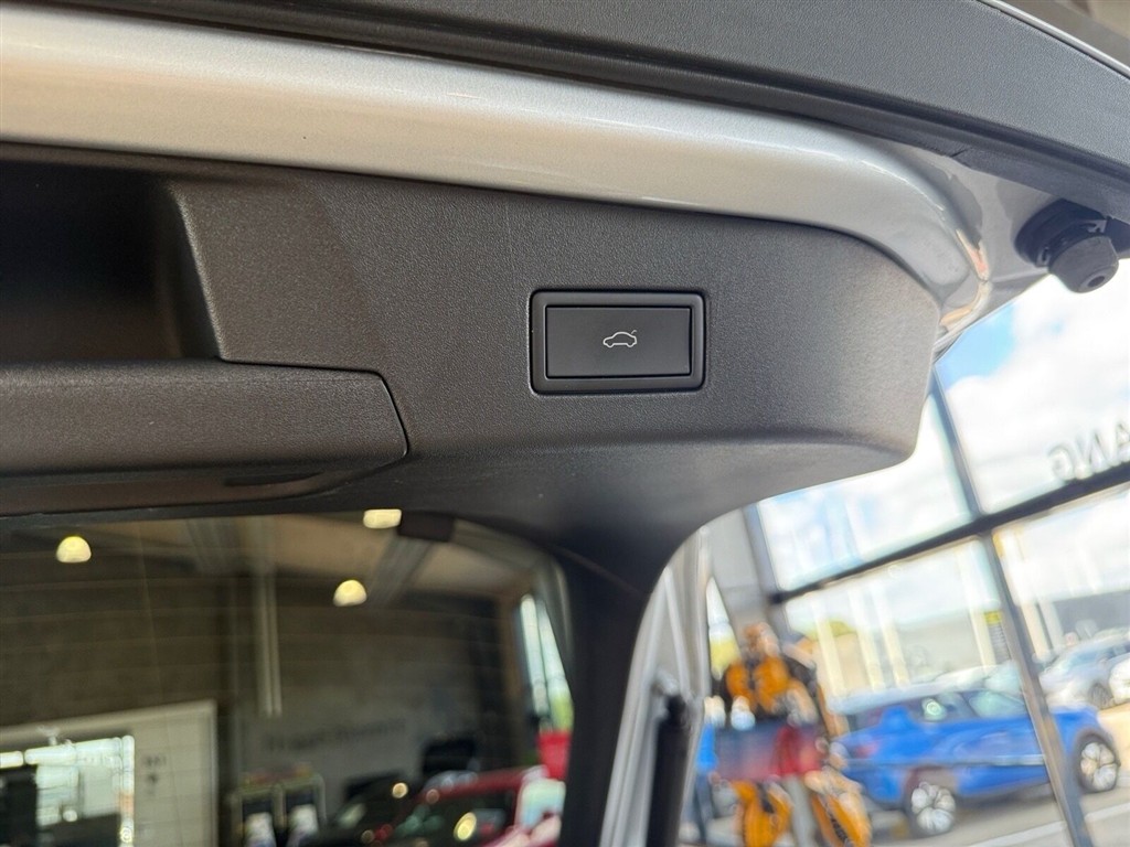 VW ID.5 EL GTX 4Motion 340HK 5d Aut. - Image 18