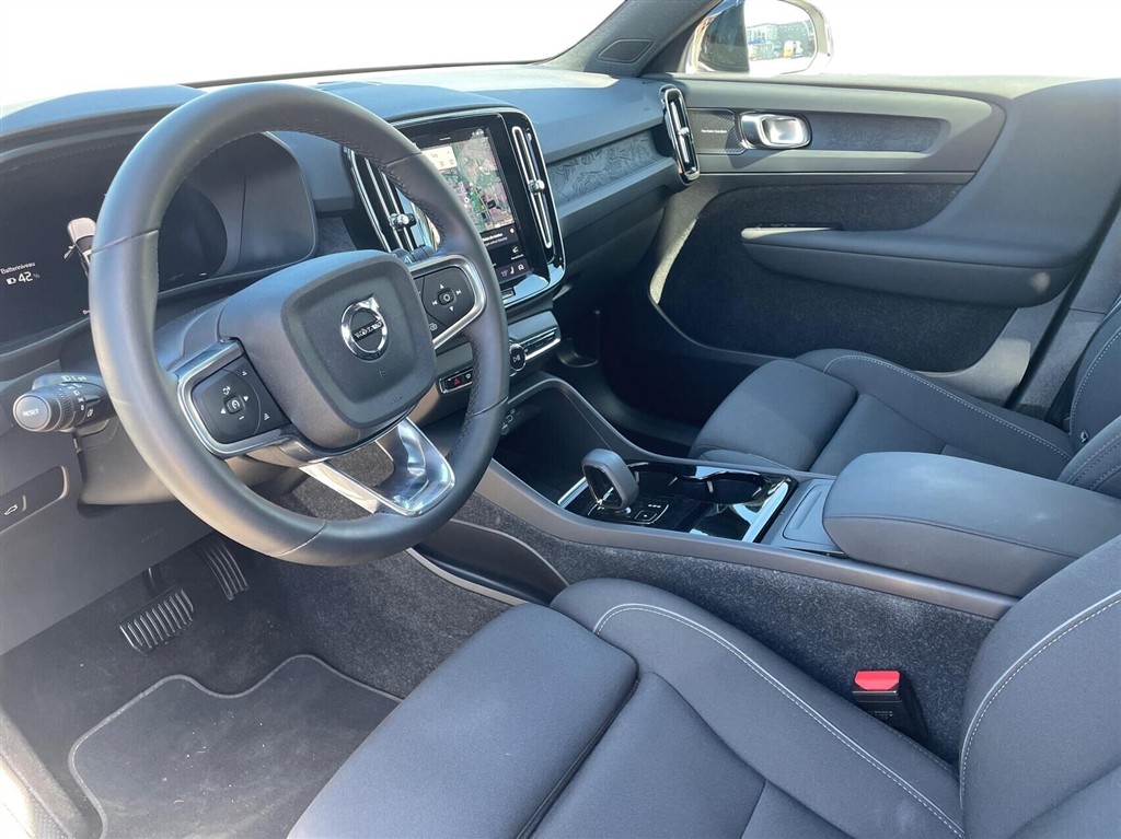 Volvo XC40 Recharge Extended Range Ultimate 252HK 5d Aut. - Image 22