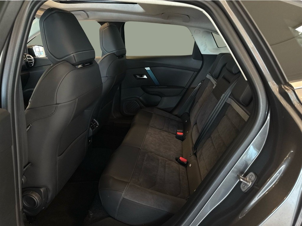Citroën e-C4 X EL Palais Sky 136HK 5d Aut. - Image 12