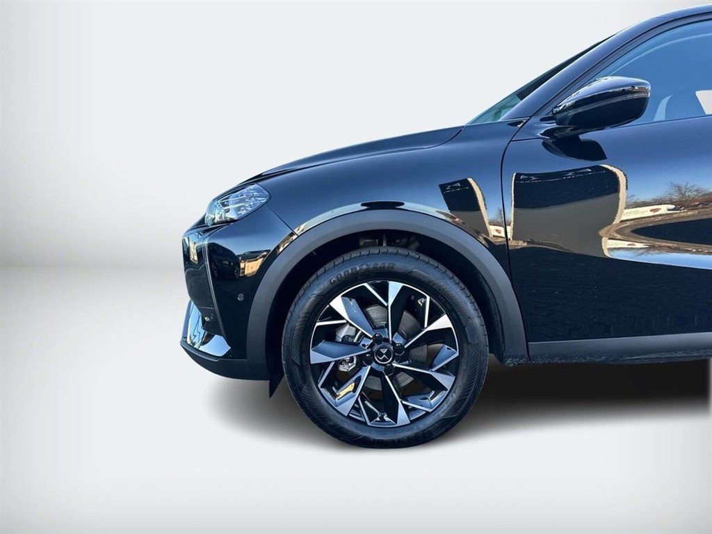 DS DS3 Crossback E-Tense Opera 156HK 5d Aut. - Image 9
