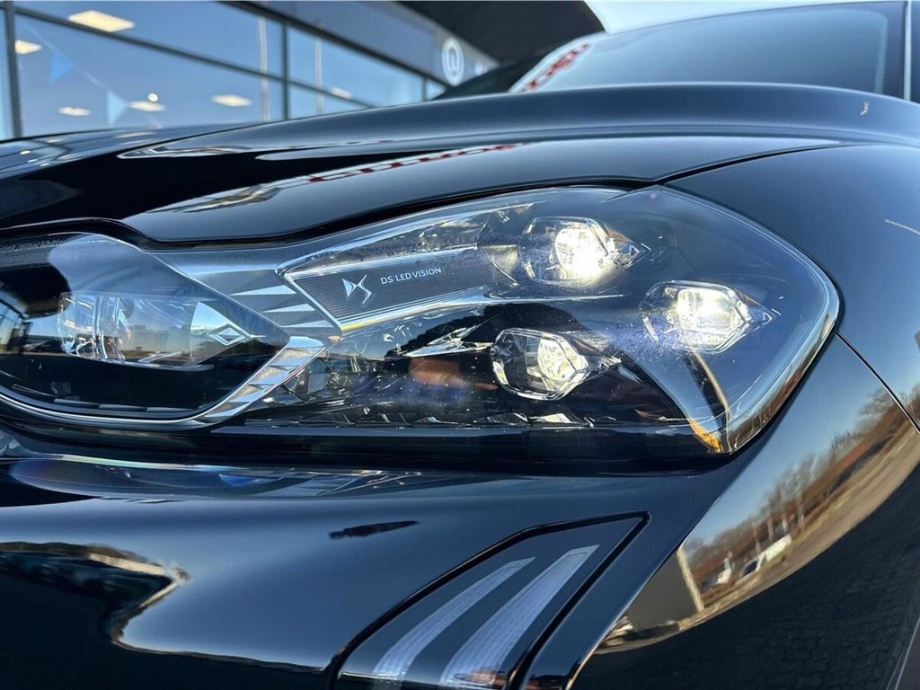 DS DS3 Crossback E-Tense Opera 156HK 5d Aut. - Image 16
