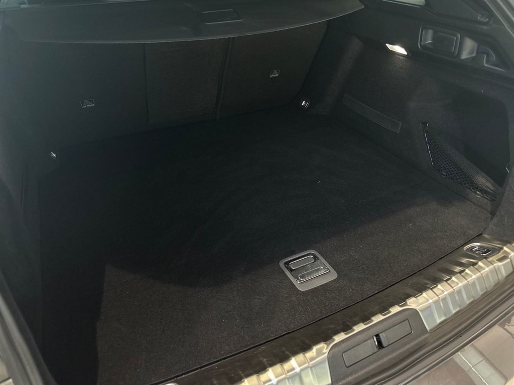 Peugeot 508 SW 1,6 Plugin-hybrid Allure Pack EAT8 225HK Stc 8g Aut. - Image 20