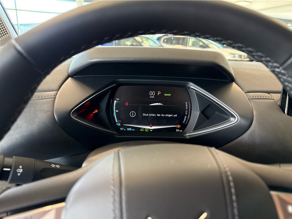DS DS3 Crossback E-Tense Opera 156HK 5d Aut. - Image 13