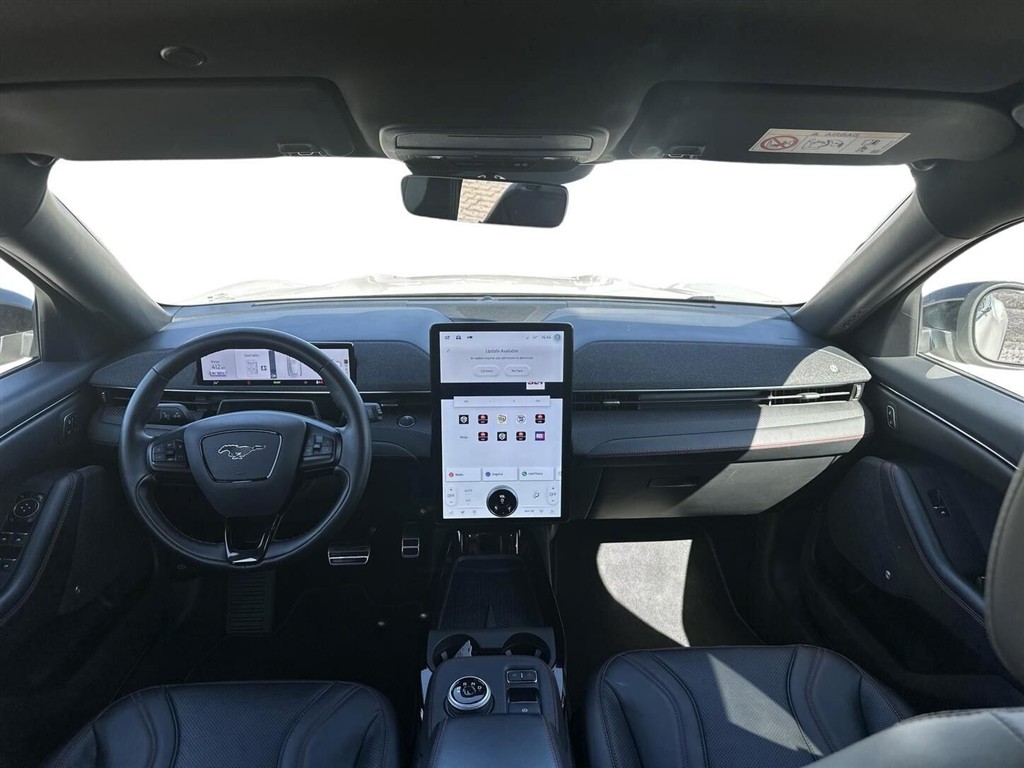 Ford Mustang Mach-E EL UR Premium 294HK 5d Aut. - Image 4