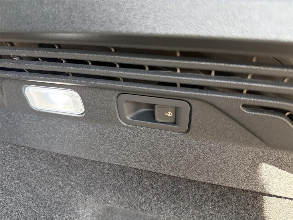 VW ID.5 EL Pro Performance 204HK 5d Aut. - Image 9