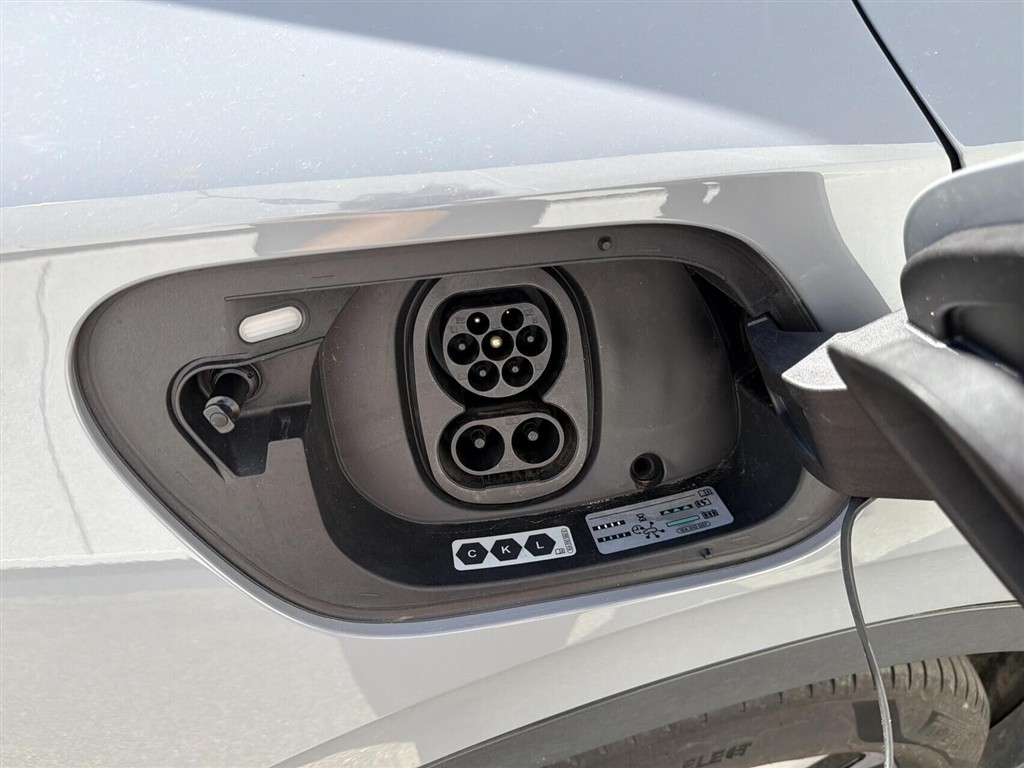 VW ID.5 EL Pro Performance 204HK 5d Aut. - Image 11