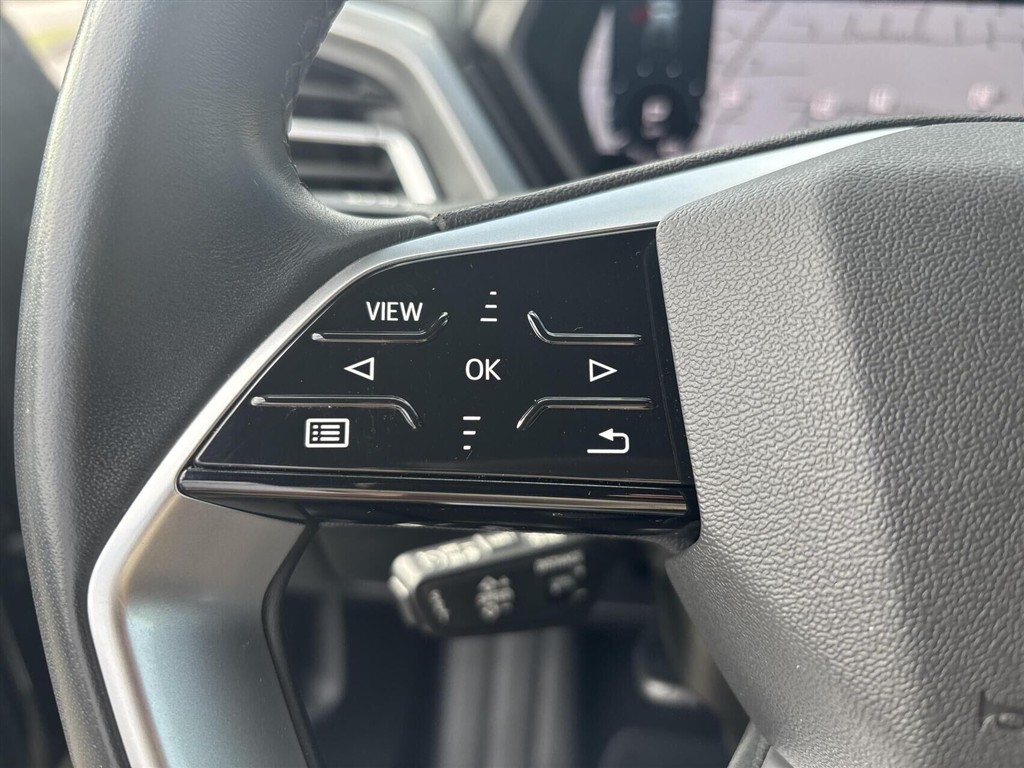 Audi Q4 50 E-tron Attitude Quattro 299HK 5d Aut. - Image 18