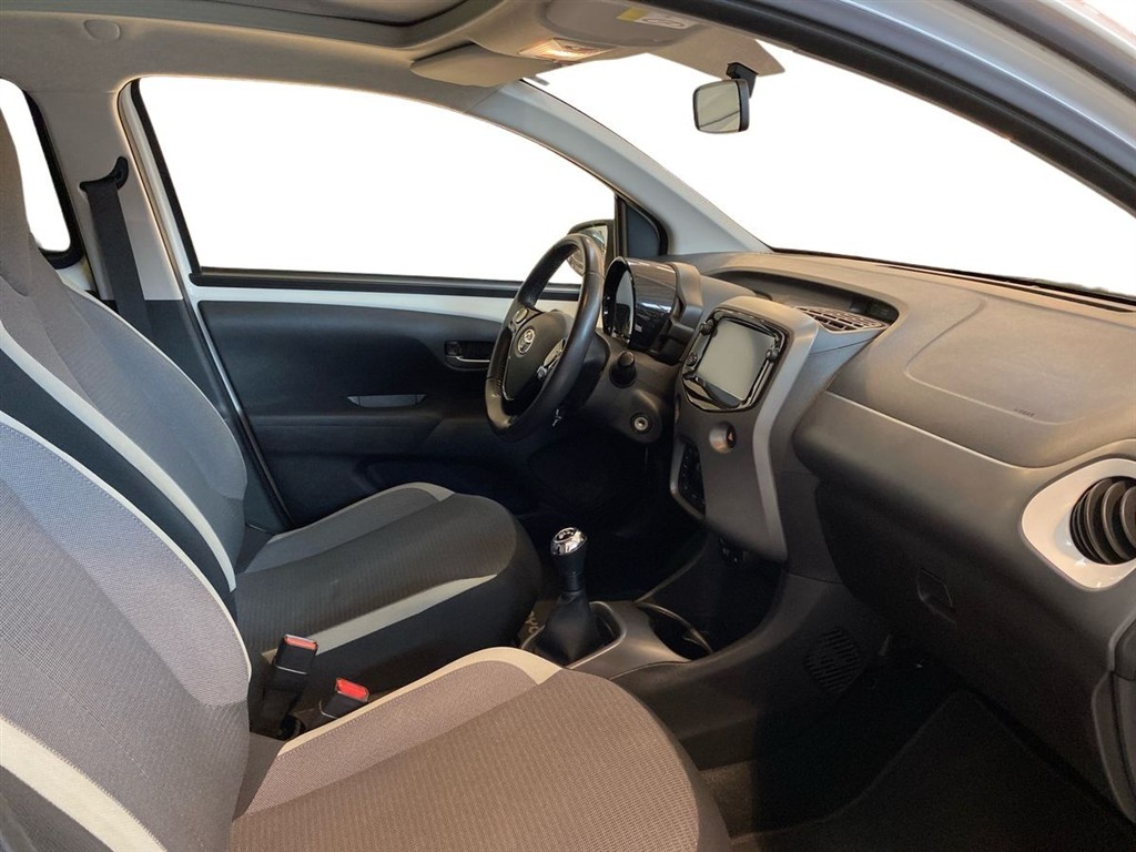 Toyota Aygo 1,0 VVT-I X-Sky 72HK 5d - Image 15
