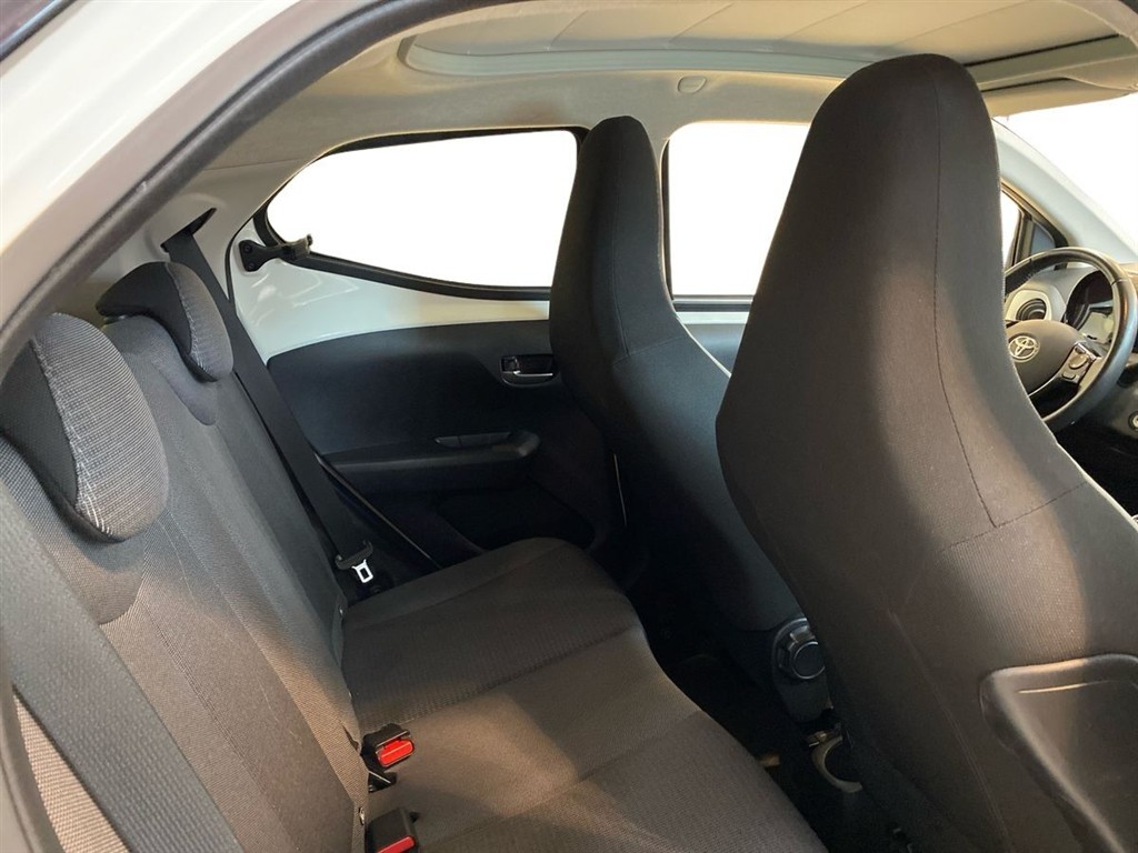 Toyota Aygo 1,0 VVT-I X-Sky 72HK 5d - Image 16