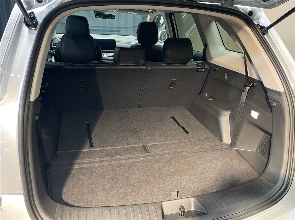 Navor E5 1,5 Plugin-hybrid Rock E-CVT 218HK 5d Aut. - Image 8