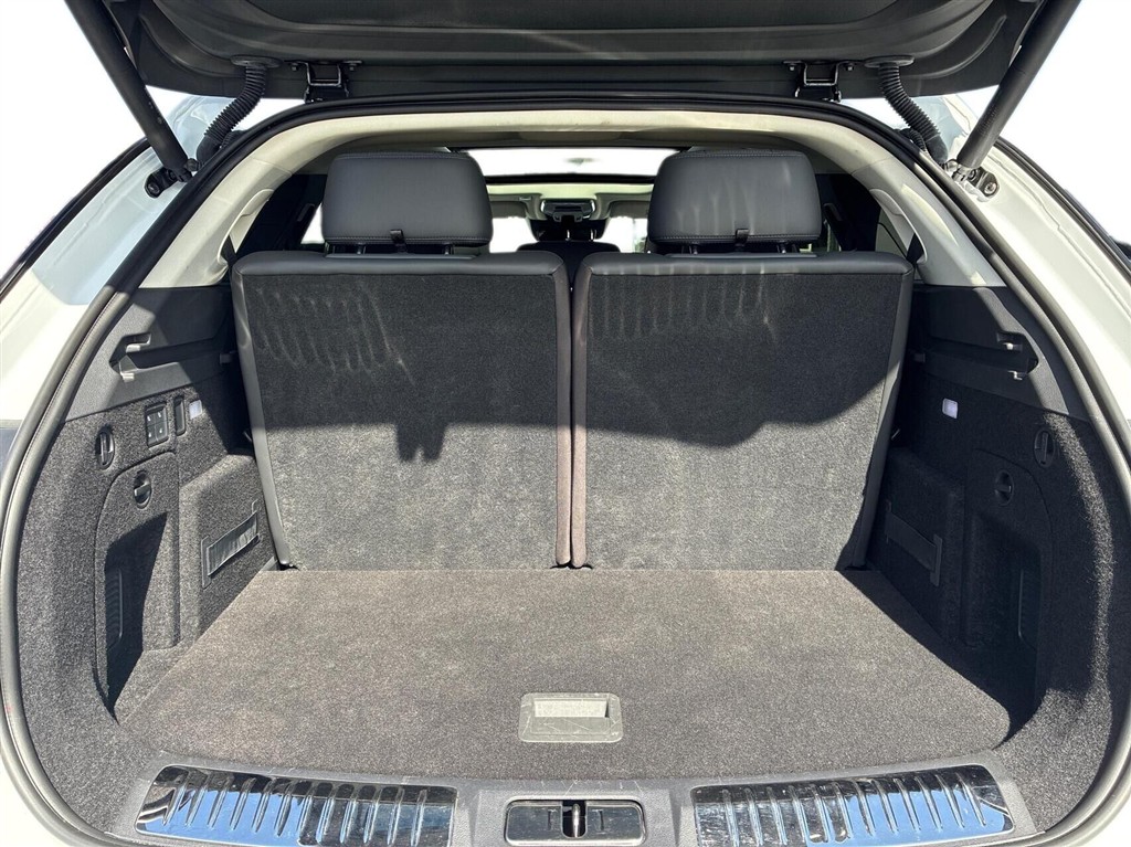 Hongqi E-HS9 EL Comfort 4x4 435HK 5d Aut. - Image 14