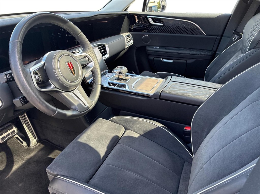 Hongqi E-HS9 EL Comfort 4x4 435HK 5d Aut. - Image 4